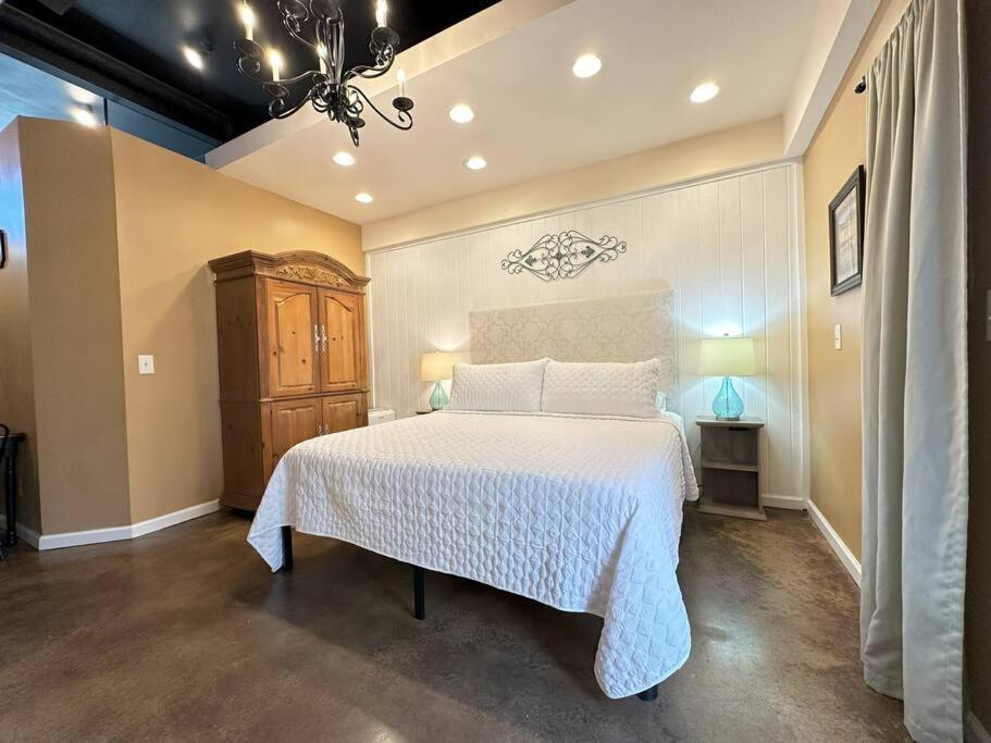 Апартаменты Haven At Hazel~Downtown Loft Demorest Экстерьер фото